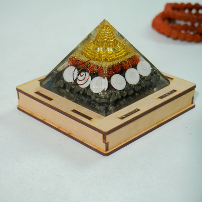 Lakshmi Yantra Pyramid - House of Sanatan